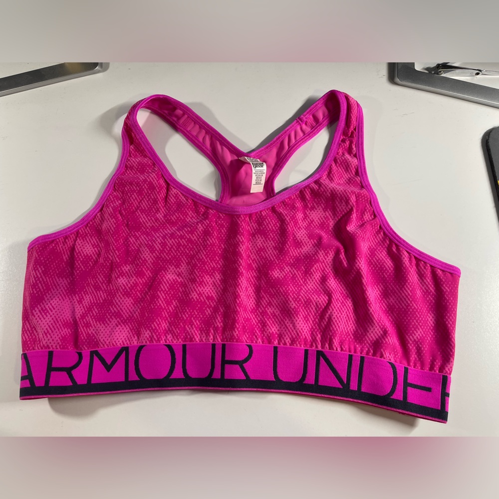 Women’s under armor, sports bra, size extra large